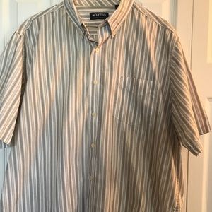 Men’s casual shirt